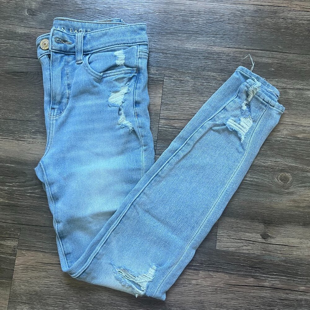 American Eagle Jeans Hi-Rise Jegging Size 2 Regular Light Ripped The Dream Jean